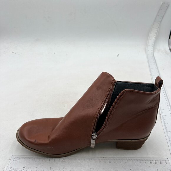 Women's Round Toe Leathers Stacked Heel Western Ankle Bootie Brown - Picture 1 of 7